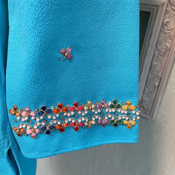 I want real power give me something real, real power do you feel what I feel? - Picture 5 of 6